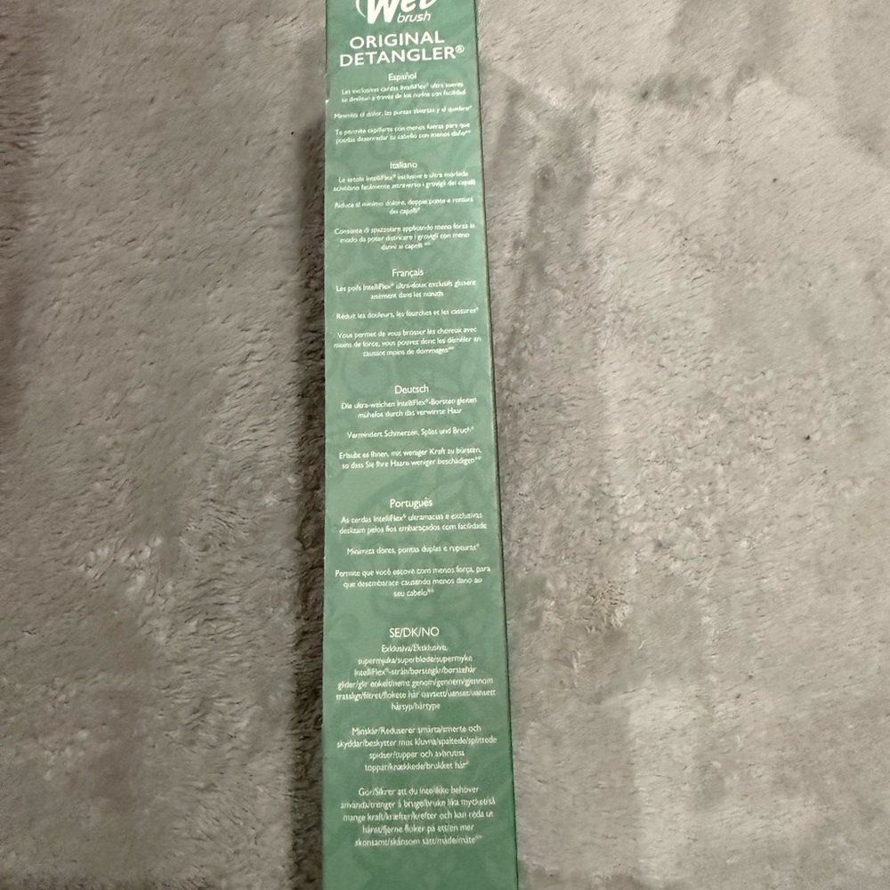 Wet Brush Original Detangler - Olive Green - Picture 5 of 5